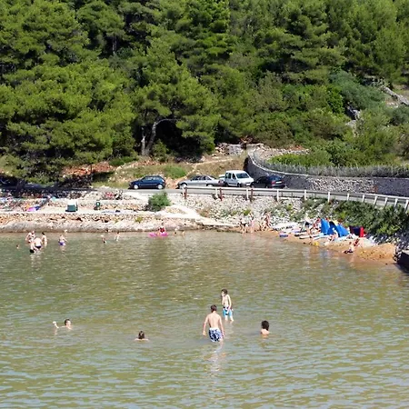 With Parking Space Jelsa, Hvar - 4040 * Jelsa (Hvar)