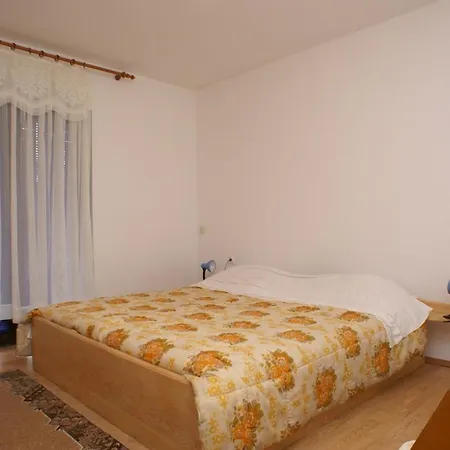 With Parking Space Jelsa, Hvar - 4040 *