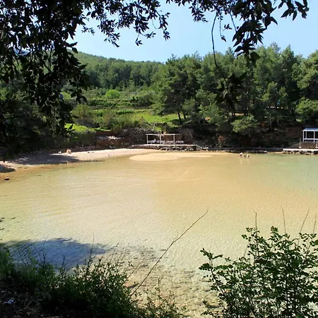 Appartement With Parking Space Jelsa, Hvar - 4040 *