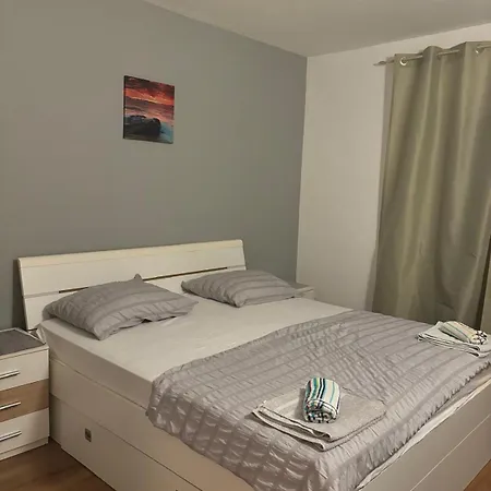 Appartamento With Parking Space Jelsa, Hvar - 4040 Jelsa (Hvar)