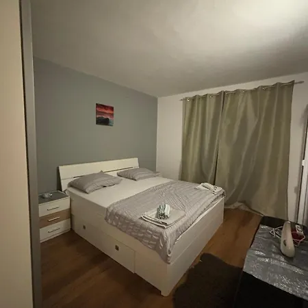 With Parking Space Jelsa, Hvar - 4040 Appartement Jelsa (Hvar)